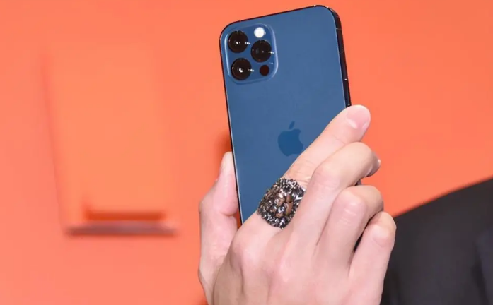 四平苹果手机维修分享iPhone12系列重启方法教程 